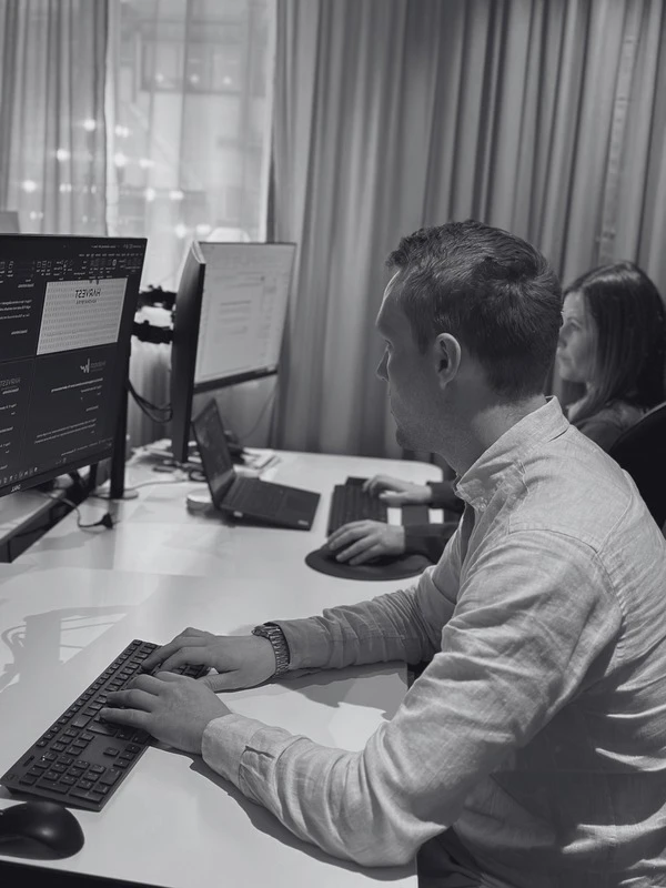 Trygg och skräddarsydd serverlösning för företag för serverdrift utan uppehåll.